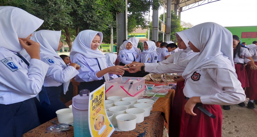 MARKET DAY HARI KE 2 ESPHERO TEMA ''KEWIRAUSAHAAN