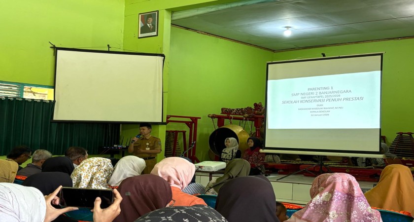 PARENTING SEKALIGUS LAUNCHING APLIKASI