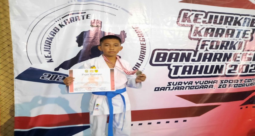 ESPHERO RAIH 6 MEDALI DI KEJURKAB KARATE FORKI BANJARNEGARA
